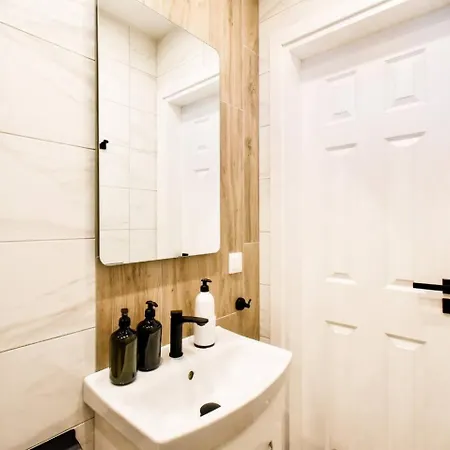 Main Street Area Metro Washer&dryer View *